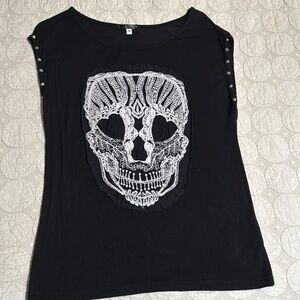 Skull shirt